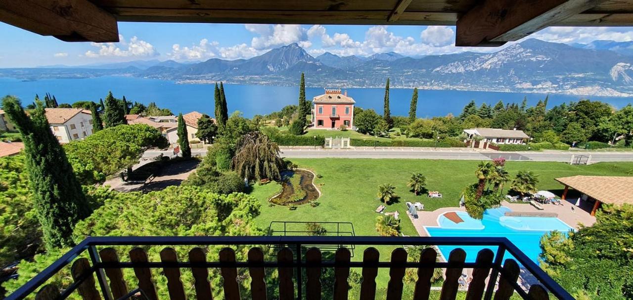 Panoramic Double or Twin Room Lake View